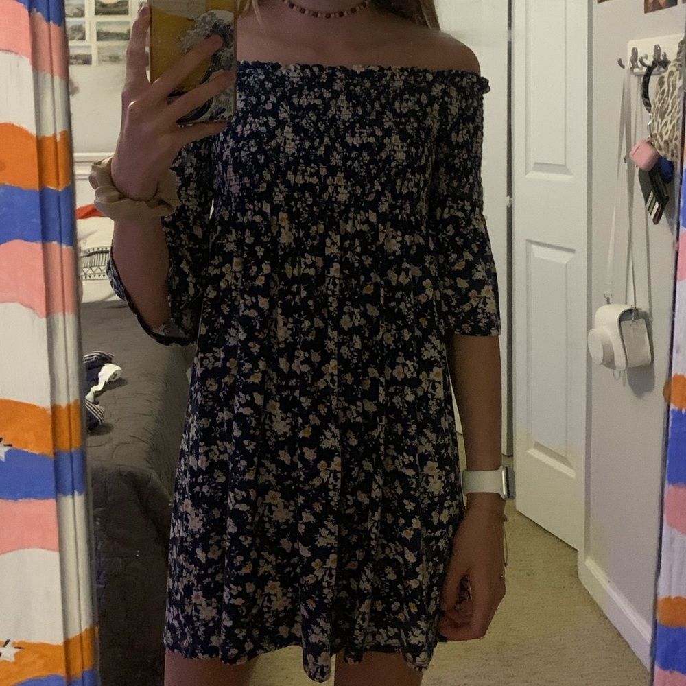 4/$25 floral off the shoulder dress!!